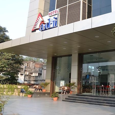 Hotel Adi Nagpur Esterno foto