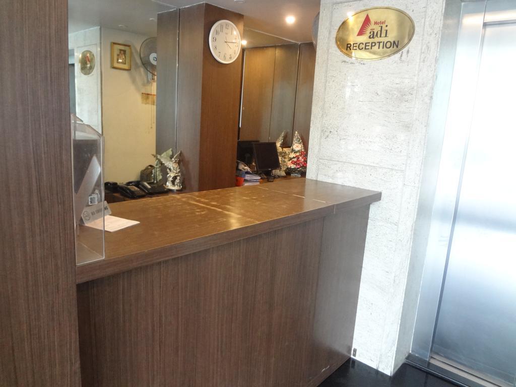 Hotel Adi Nagpur Esterno foto