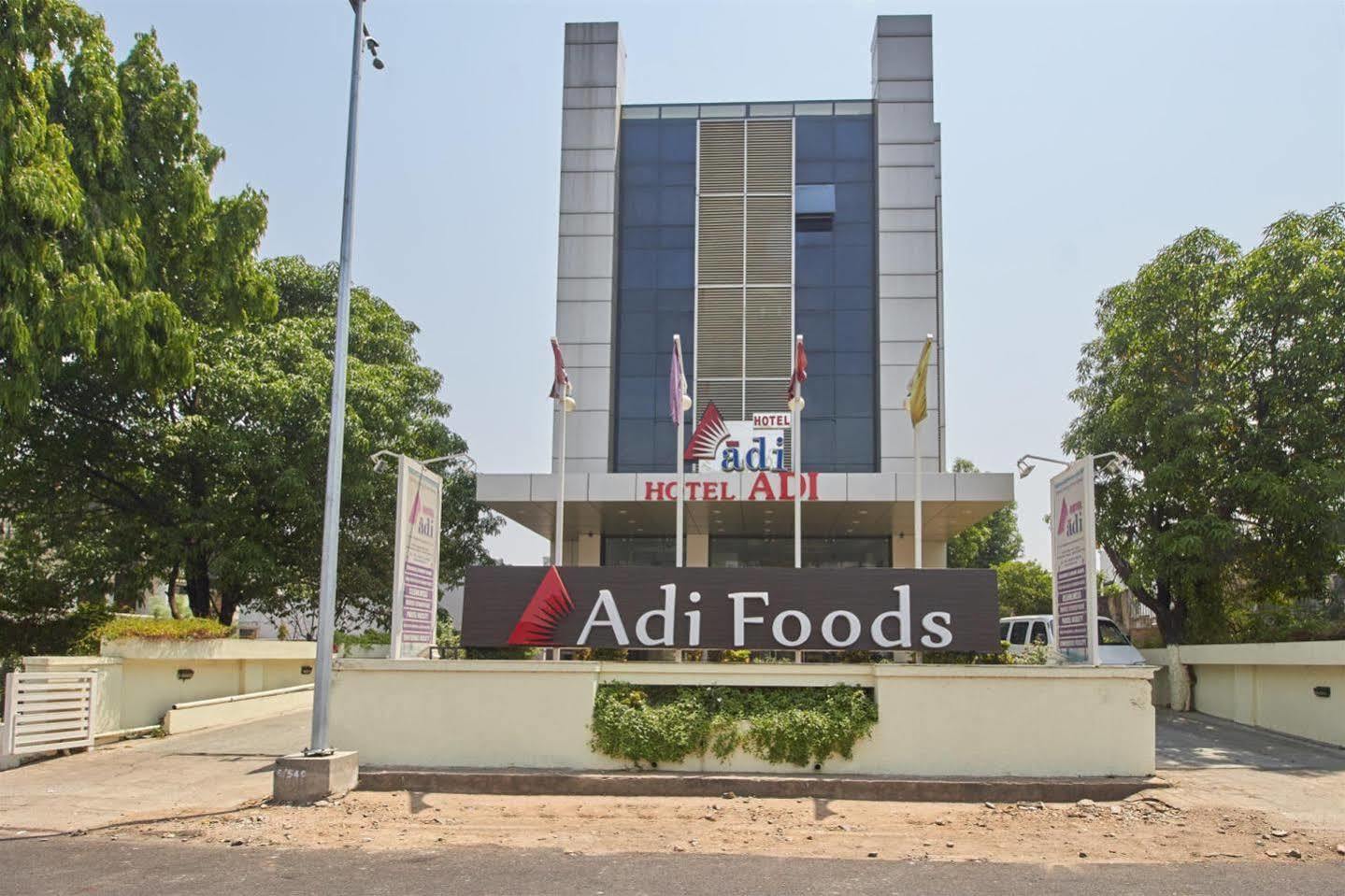 Hotel Adi Nagpur Esterno foto